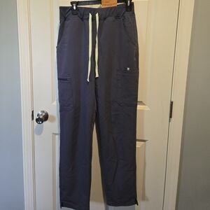 Figs yola 2.0 High Waisted medium tall scrub bottoms